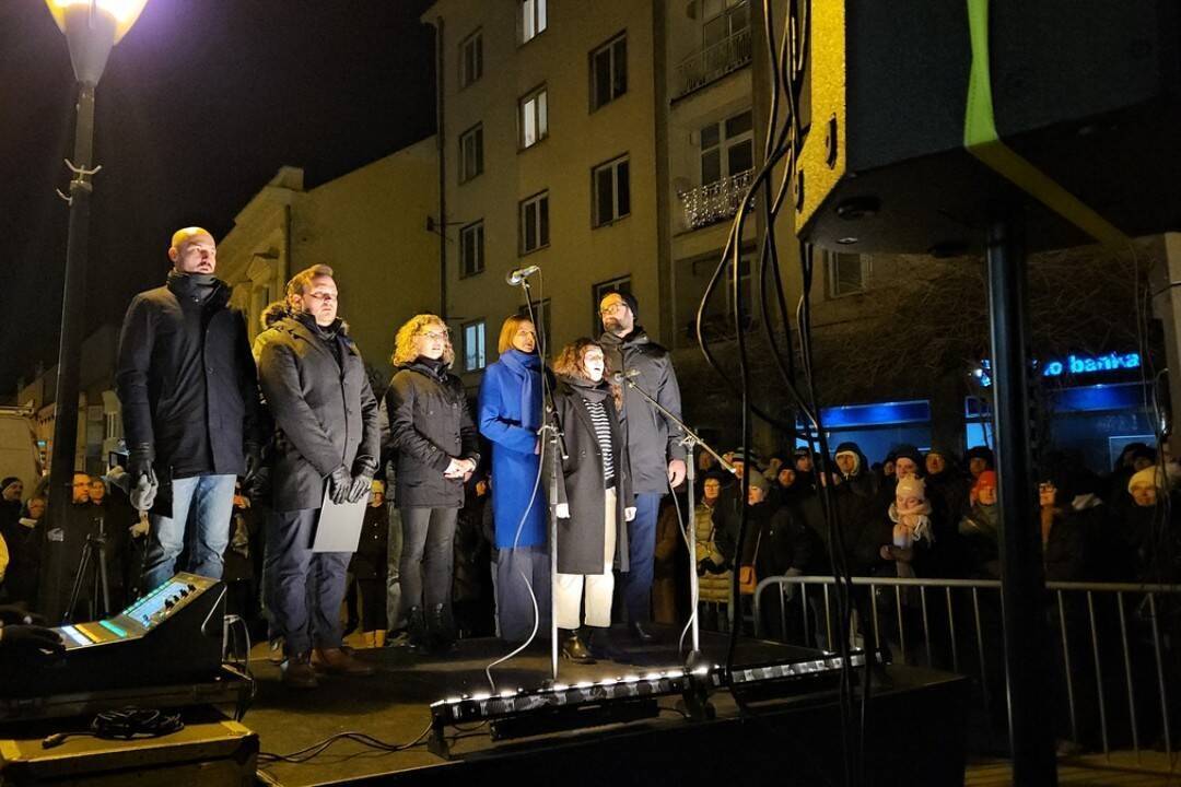 Foto: ANKETA: Opozičné protesty pokračujú v Nitre aj v Leviciach. Plánujete sa zúčastniť?