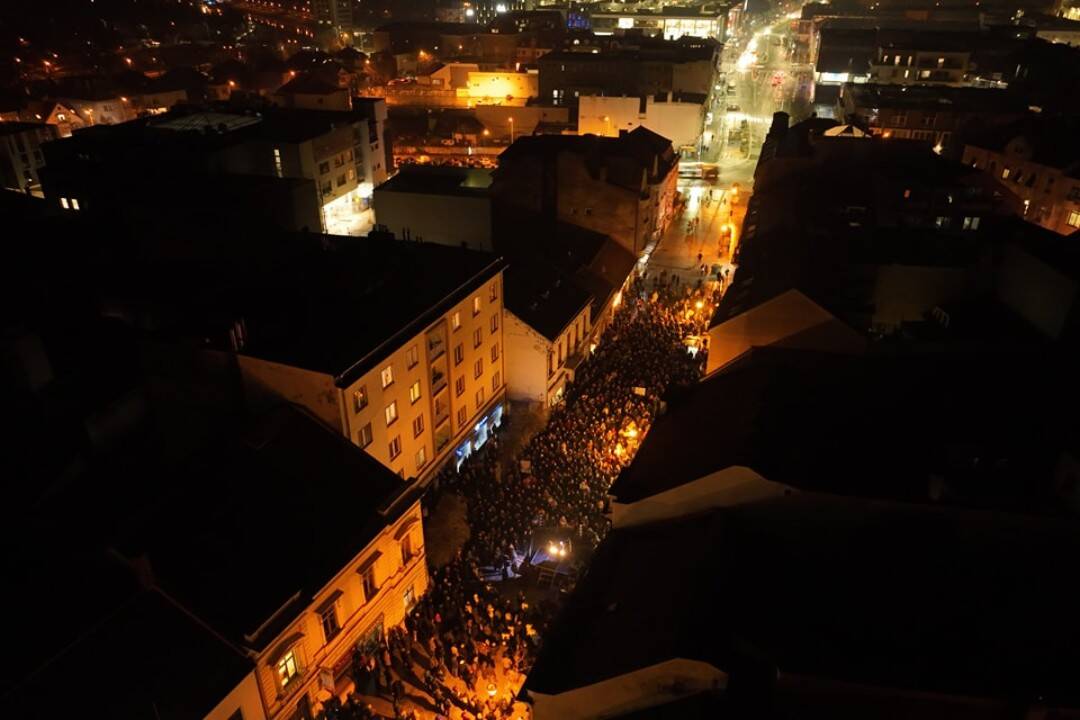 FOTO: Protesty  pokračovali 1. februára aj v Nitre, Leviciach a Nových Zámkoch