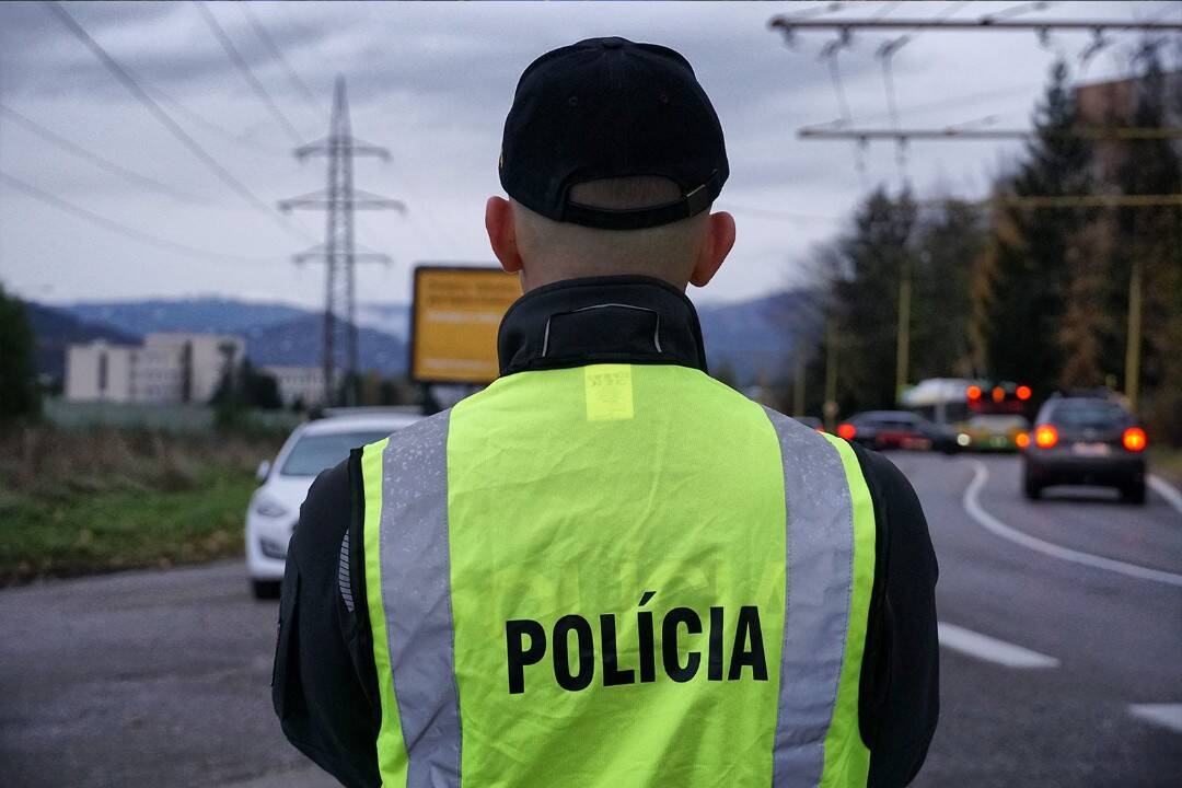 Foto: Motoristi pozor: V Nitrianskom kraji budú opäť hliadkovať policajti. Zverejnili alarmujúce štatistiky