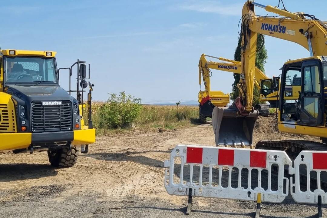 Foto: Šaľania pochybujú o tom, či sa dlhoočakávaný obchvat naozaj postaví. Podľa mesta nie je dôvod na obavy