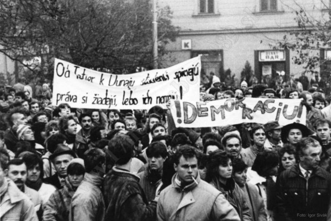 Foto: Deň, ktorý zmenil históriu: 17. novembra si na Slovensku pripomíname hodnoty slobody a demokracie