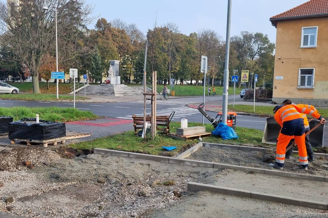 FOTO: Priechod pre chodcov v centre Šale dočasne uzavrú. Na bezpečnosť bude dohliadať polícia