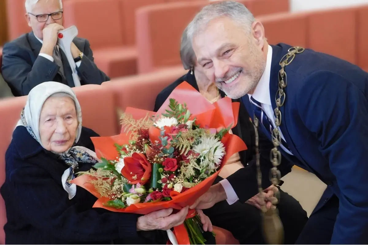 FOTO: Vek, aký dosiahne len málokto. Terézia Trenčíková zo Štúrova oslávila 100 rokov