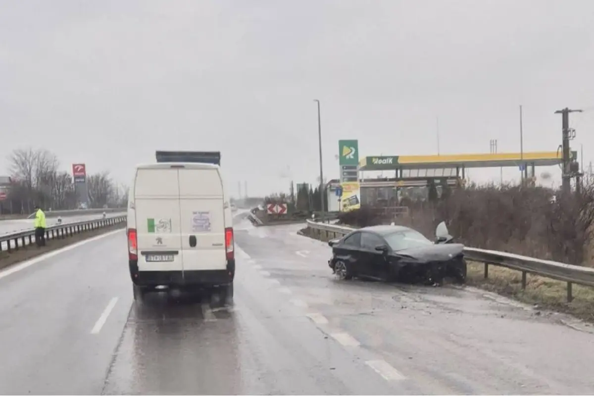 Foto: Piatkovú premávku v Nitre komplikuje viacero dopravných nehôd