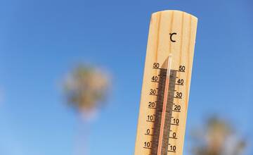 Čaká nás poriadne horúci víkend. V Nitrianskom kraji platia výstrahy a teplota môže vystúpiť až na 37 °C