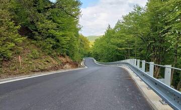 FOTO: Obyvatelia Skýcova sa dočkali. Otvoria zrekonštruovanú cestu, motoristom začne slúžiť od nedele