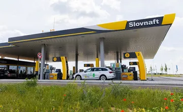 Mimoriadne na R1: Slovnaft na Pohraniciach je dočasne mimo prevádzky, odstávka čaká aj pumpu na Chrenovej