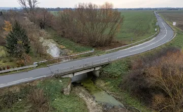 Most na juhu Slovenska je nebezpečný. Musia ho zbúrať a postaviť nový, vodičov čakajú mesiace obchádzok