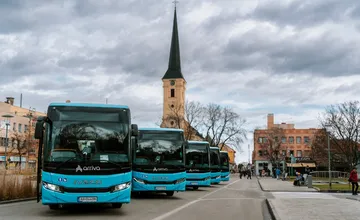 FOTO: Po Nitrianskom kraji už jazdí 61 nových autobusov za viac ako 13 miliónov, sú moderné a ekologické