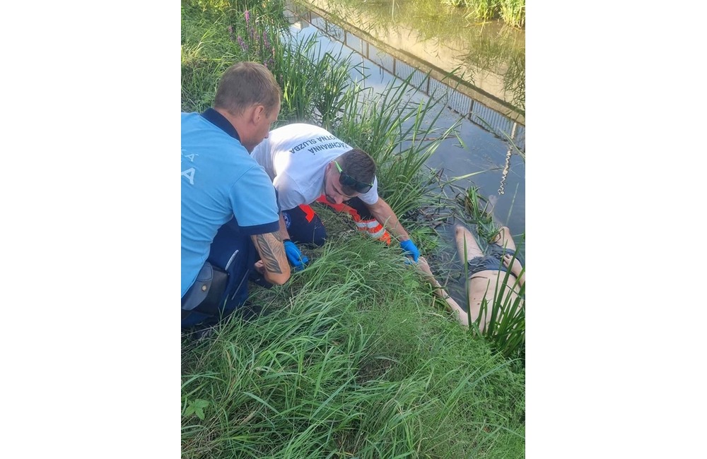 FOTO: Muž v bezvedomí ležal v potoku Podlužianka, foto 8