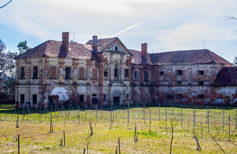 FOTO: Kaštieľ na predaj v Hruboňove, foto 15