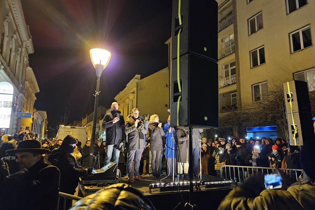 FOTO: Tretí protivládny protest "Zastavme ich" v Nitre, foto 16