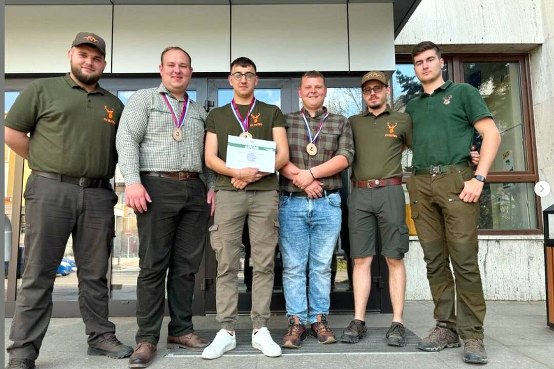 FOTO: Študenti SPU v Nitre vyhrali 1. a 3. miesto v kynologickej súťaži vo Zvolene, foto 4