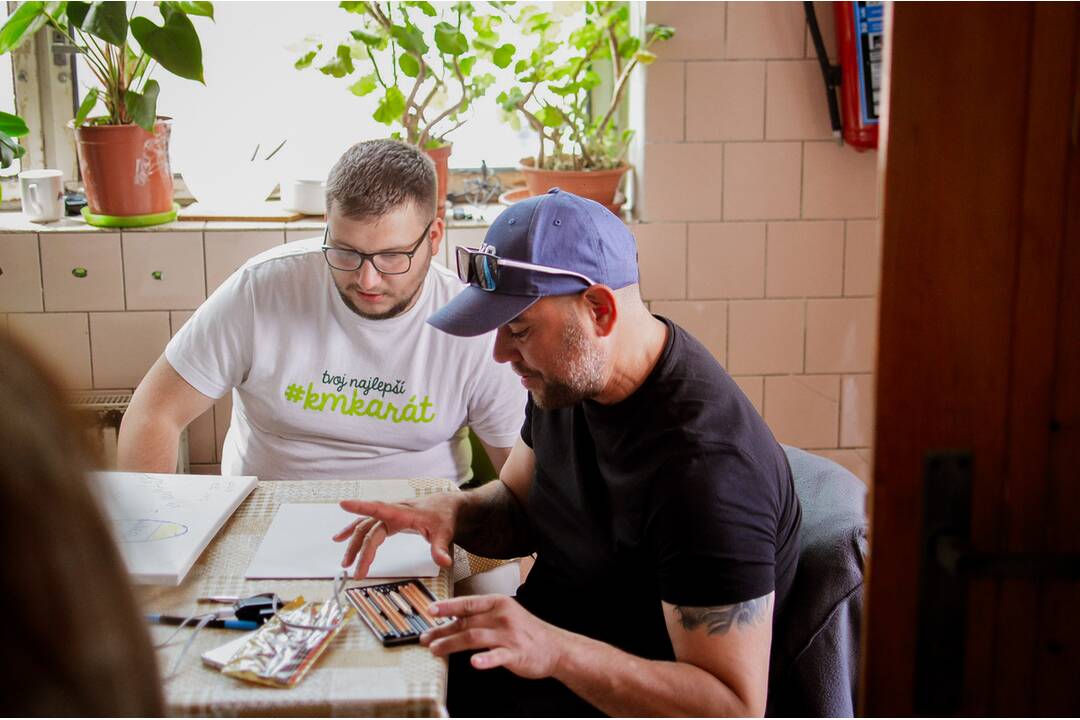 FOTO: Výstava diel Talent Bez Domova v Nitre spojí umenie, pomoc a vzdelávanie, foto 5