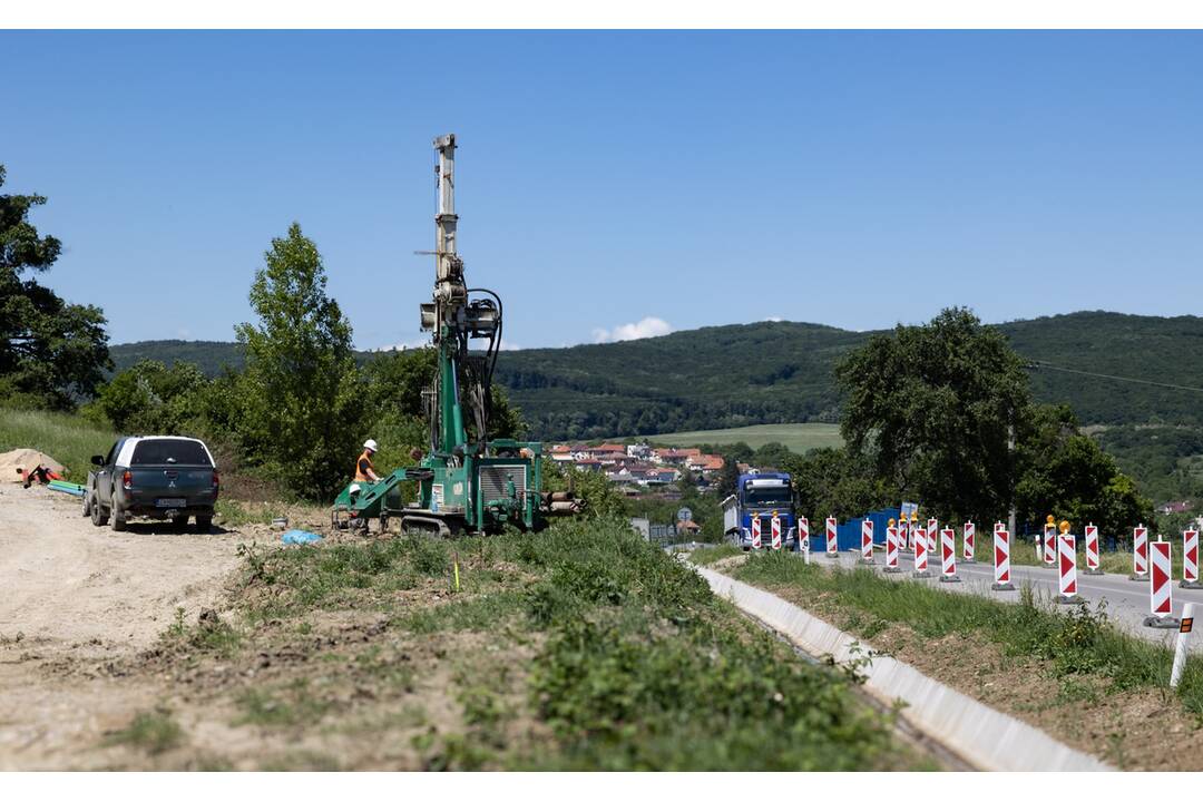 FOTO: Pri Žiranoch prebieha hydrogeologický prieskum, foto 2