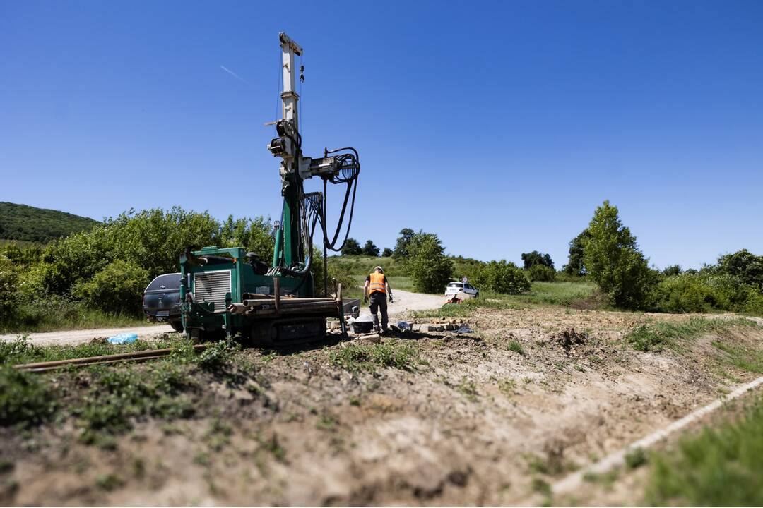 FOTO: Pri Žiranoch prebieha hydrogeologický prieskum, foto 3