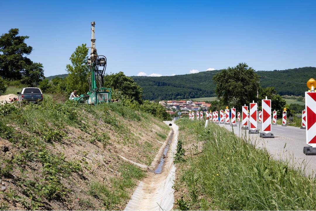 FOTO: Pri Žiranoch prebieha hydrogeologický prieskum, foto 4