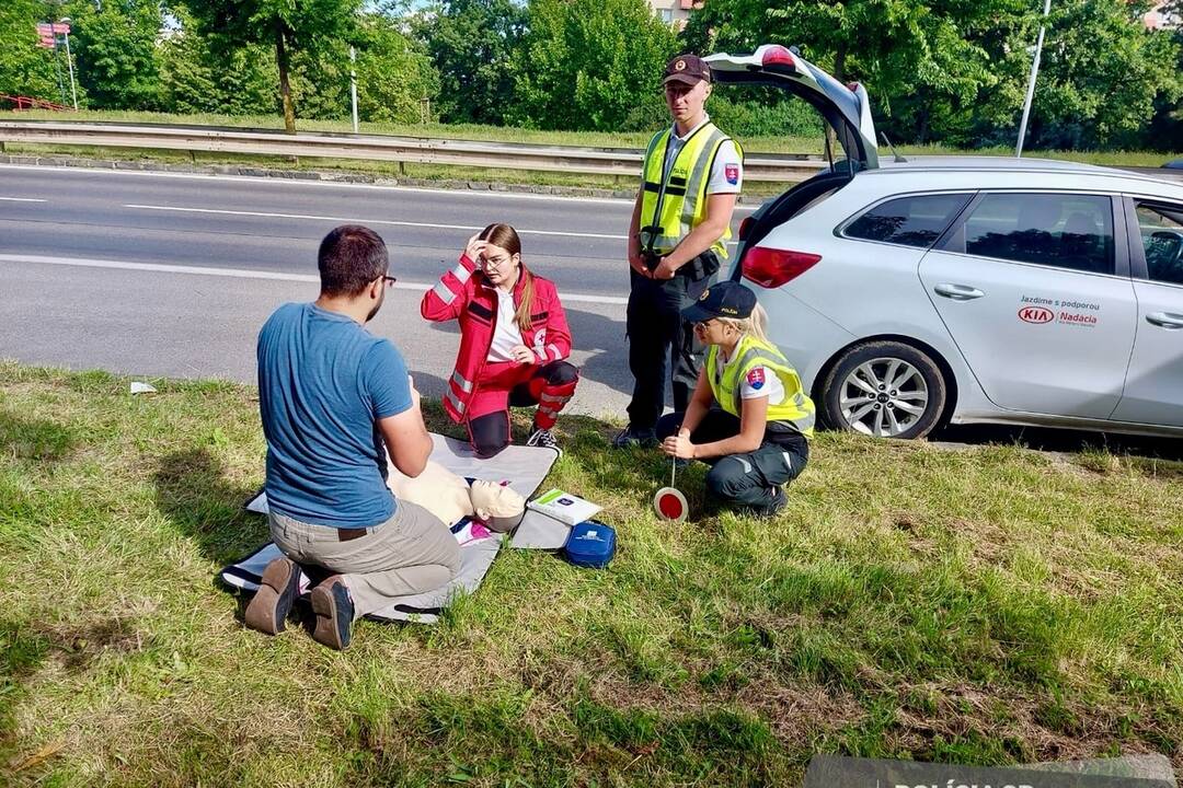 FOTO: Spoločná akcia polície a Slovenského Červeného kríža v Nitre, foto 3