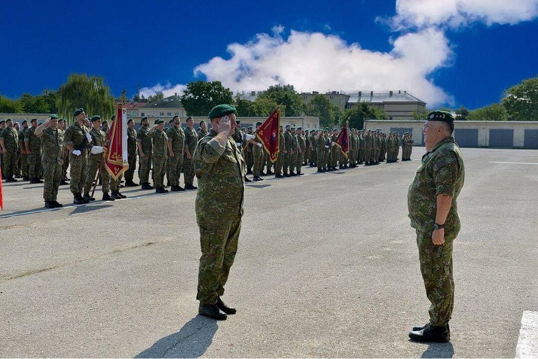 FOTO: 1. mechanizovaná brigáda Pozemných síl SR má nového veliteľa, foto 1