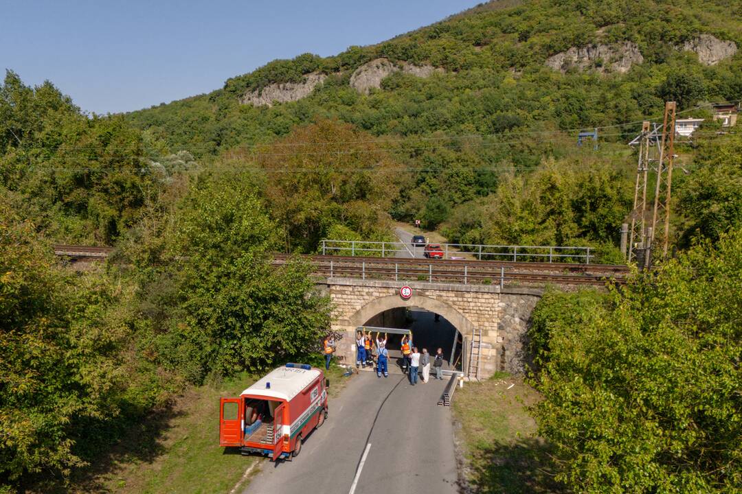 FOTO: Dunaj a Ipeľ odrezali obec na juhu Slovenska od sveta. Takto vyzerá zaplavená časť krajiny, foto 7