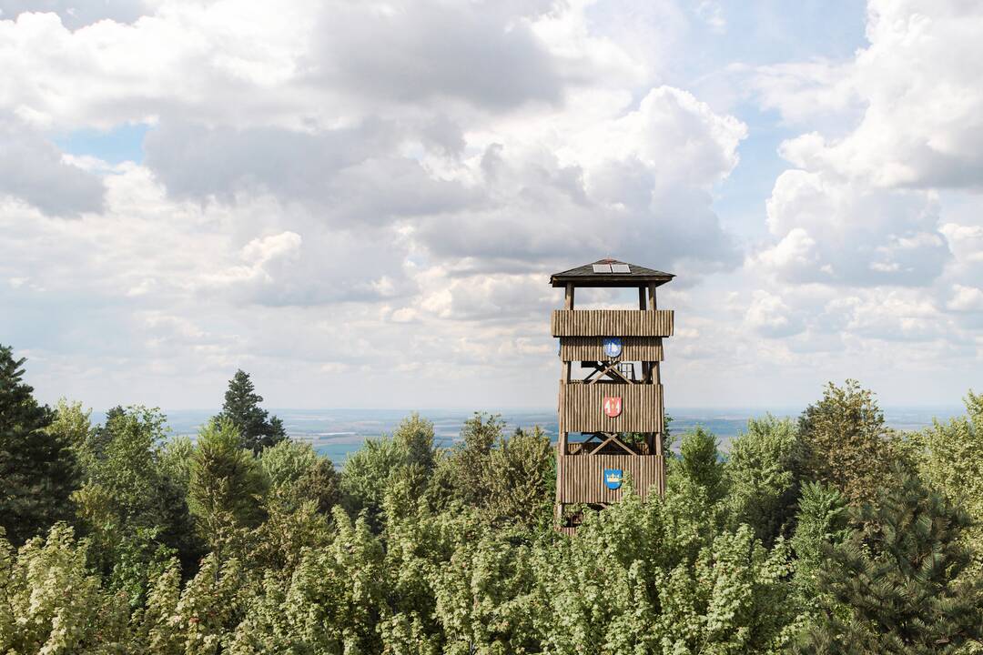 FOTO: Rozhľadňa Veľký Tribeč - Kovarce a jej 3D vizualizácia, foto 1