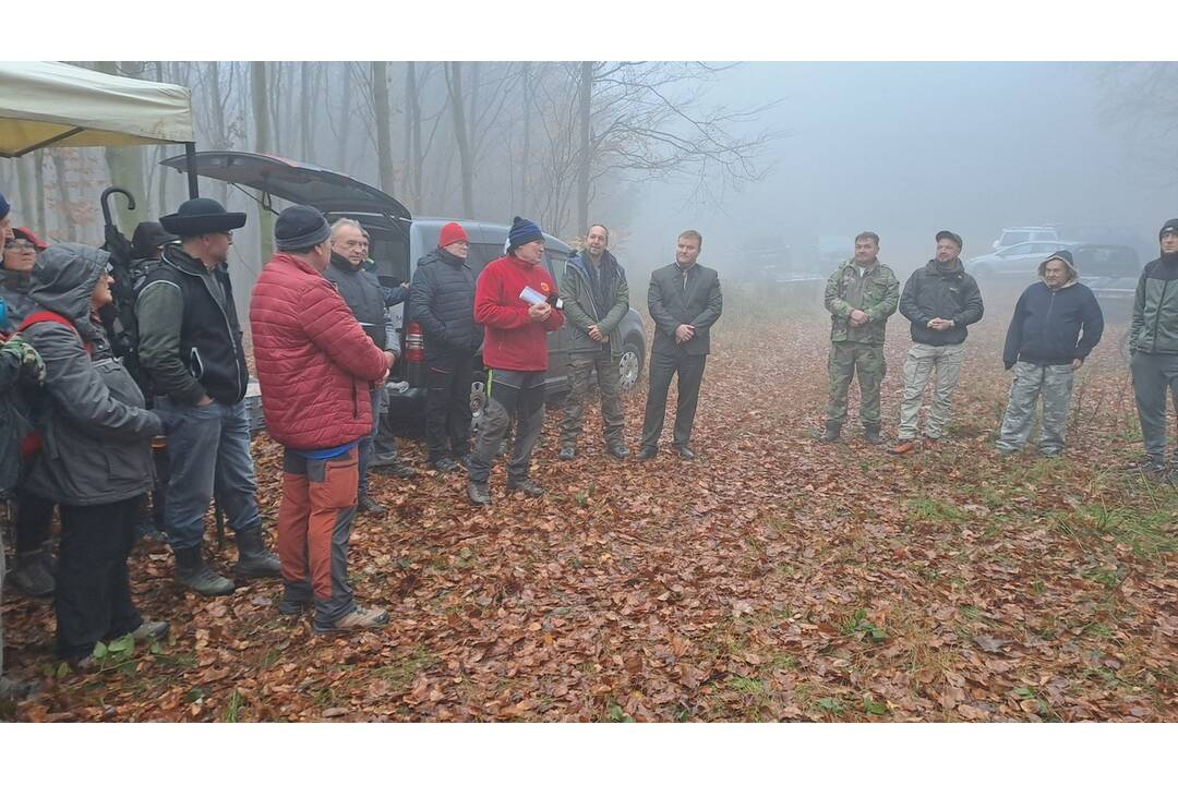 FOTO: Symbolický cintorín ľudí zosnulých v pohorí Tribeč, foto 2