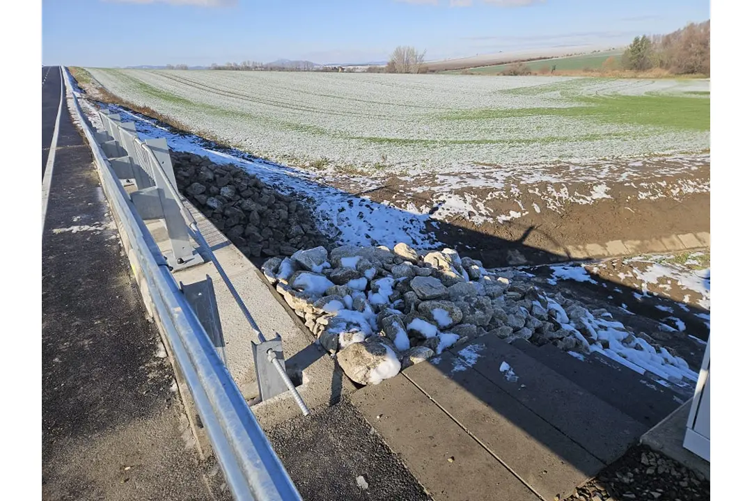 FOTO: Cesta medzi Golianovom a Vrábľami je hotová. Takto vyzerá pár dní pred otvorením, foto 13